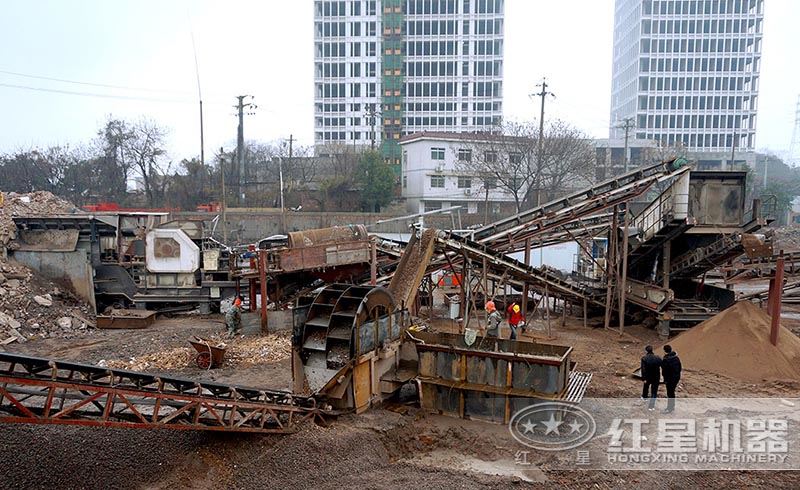 kaiyun用户的建筑垃圾破碎现场